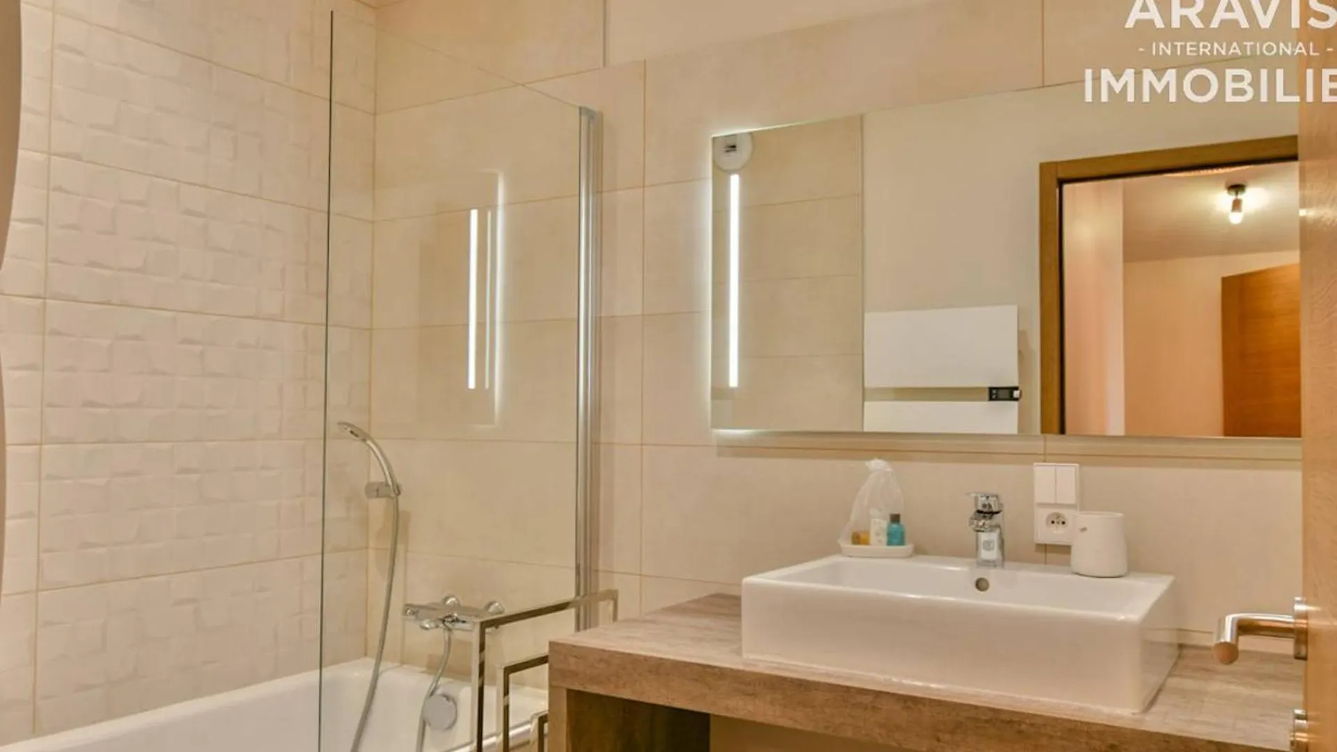 Appartement Neuf, 4 Chambres, Parkings, Jusqu'A 12 Personnes - Fr-1-391-172 Le Grand-Bornand Apartment